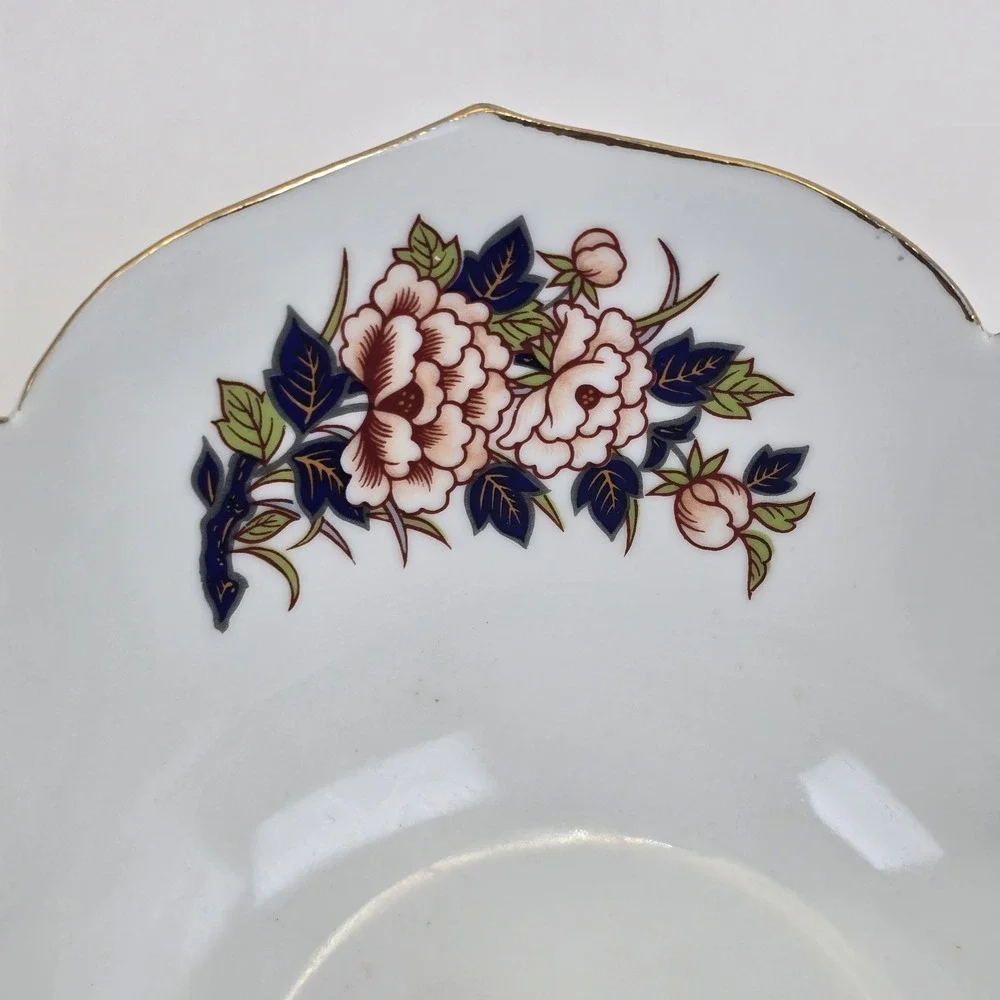 Vintage Imari Ware Japan Scalloped Porcelain Serving Bowl Gold Trim Floral 8
